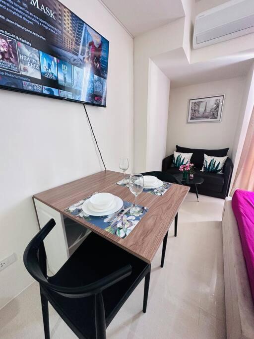 Lengs Place 1 - Studio Unit At Inspiria Condo Beside Abreeza Mall Davao City Exterior foto